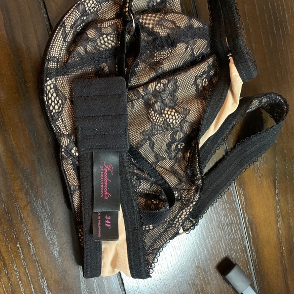 Frederick’s of Hollywood black two toned lacy underwire bra. Size 34F - Picture 8 of 9